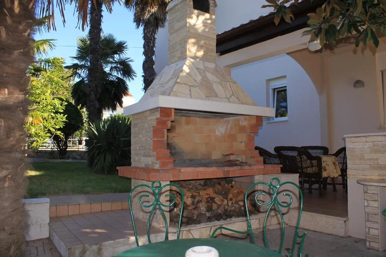 Apartments By The Sea Umag - 7189
