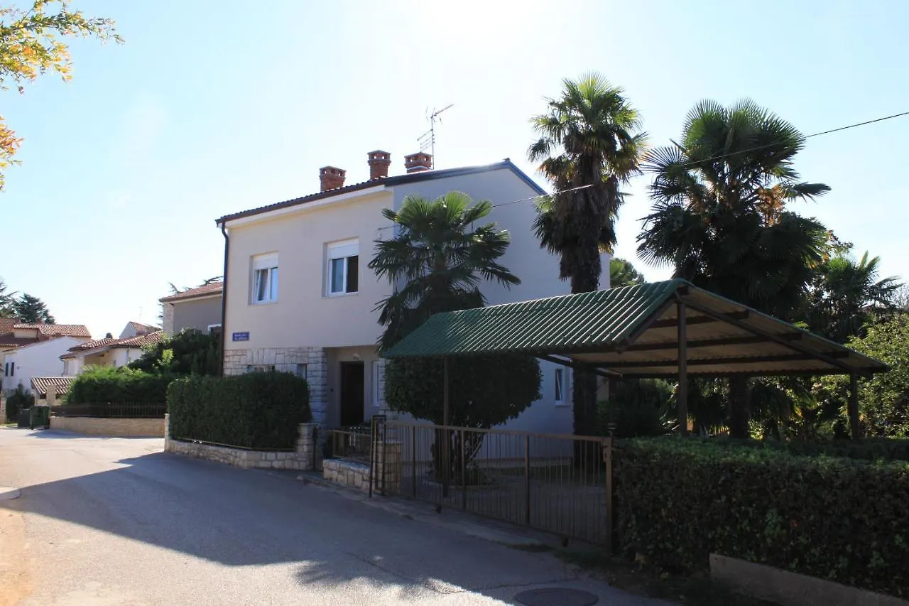 Apartments By The Sea Umag - 7189 Croatia